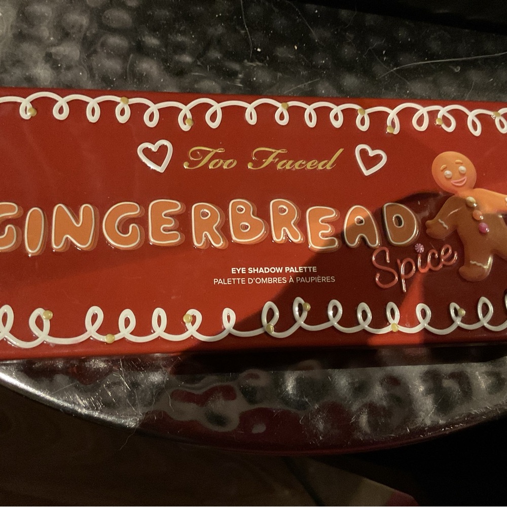 Too Faced Gingerbread Spice Palette with Red and White Design
